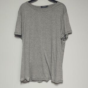 Gray Short Sleeve Tee with Relaxed Fit